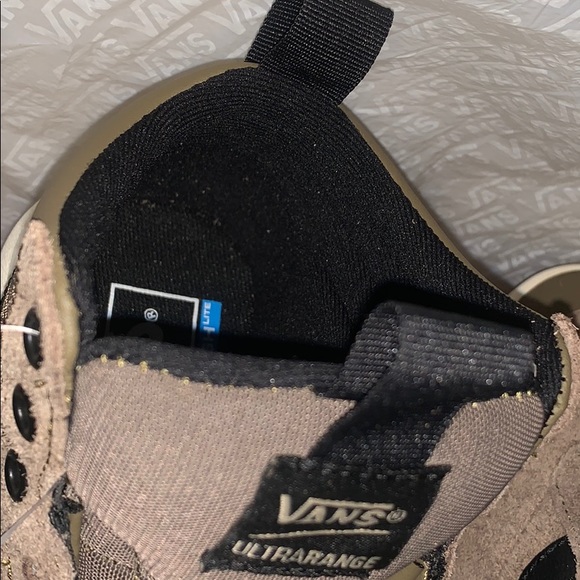 >Ⓜ️ULTRARANGE HI TOP HAIRY SUEDE CUB/MARSHMALLOW ULTRA PADDED TONGUE BRAND🆕VANS - Picture 6 of 15